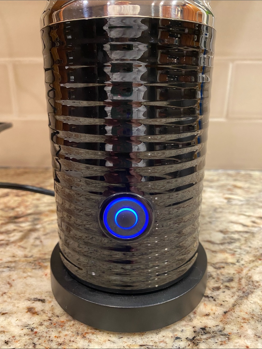 Nespresso Aeroccino Milk Frother-Hot and Cold - Picture 5 of 5